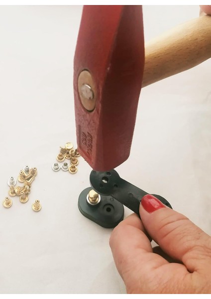 11 mm Kendin Yap Kiti, Çanta, Cüzdan, Kemer, Kot Pantolon, Için Çekiçle Uygulama Aparatları ve 25 Adet Perçin Zımba Takım-Paslanmaz Pirinç (Antik Sarı)