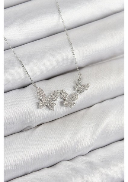 Pirinç Zirkon Taşlı Kelebek Model Gümüş Renk Kadın Kolye - PRT3500EB08159