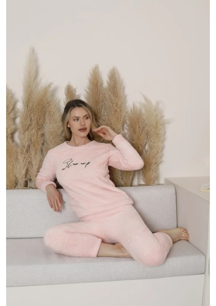 Kadın Peluş Pijama Takımı Ikili Takım fiyatları
