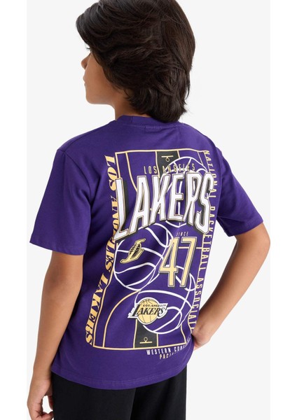 Erkek Çocuk NBA Los Angeles Lakers Sırt Baskılı Kısa Kollu Tişört D9544A825AU
