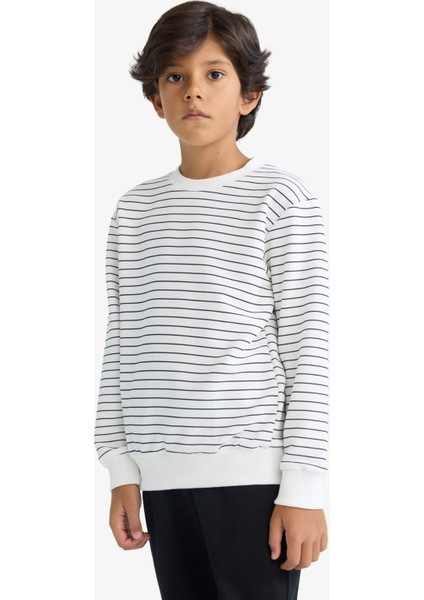 Erkek Çocuk Bisiklet Yaka Çizgili Sweatshirt G2555A825AU modelleri
