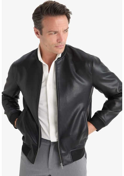 Su İtici Slim Fit Dar Kesim Kolej Yaka Astarlı Fermuarlı Rüzgar Geçirmez Suni Deri Mevsimlik Mont Y5367AZ25AU