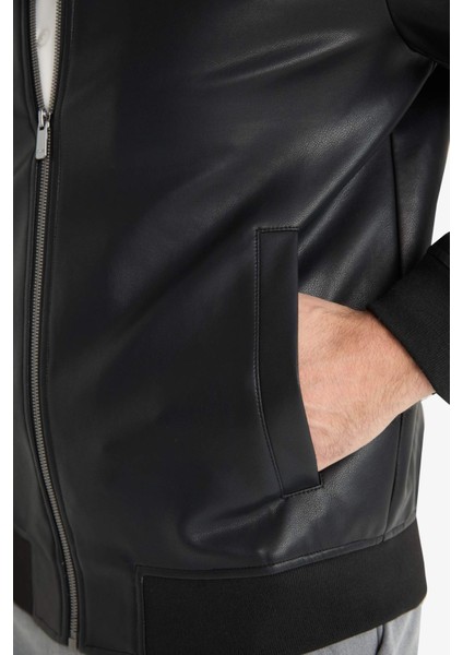 Su İtici Slim Fit Dar Kesim Kolej Yaka Astarlı Fermuarlı Rüzgar Geçirmez Suni Deri Mevsimlik Mont Y5367AZ25AU indirimleri