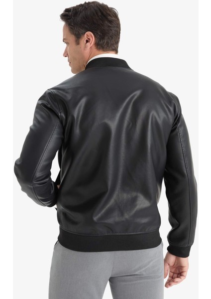 Su İtici Slim Fit Dar Kesim Kolej Yaka Astarlı Fermuarlı Rüzgar Geçirmez Suni Deri Mevsimlik Mont Y5367AZ25AU