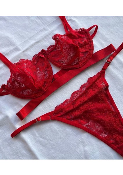 Kırmızı Dantelli Iç Çamaşır Takımı