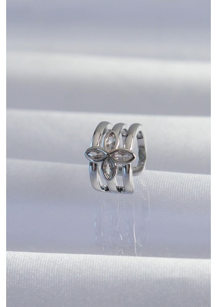 Pirinç Gümüş Renk Yonca Earcuff Küpe - PRT3500EB02048