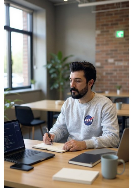 Gri Bisiklet Yaka Ön Baskılı Oversize Erkek Sweatshirt fiyatları