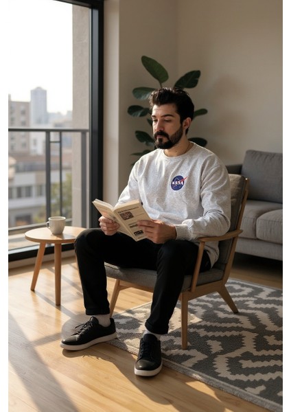 Gri Bisiklet Yaka Ön Baskılı Oversize Erkek Sweatshirt fırsatları