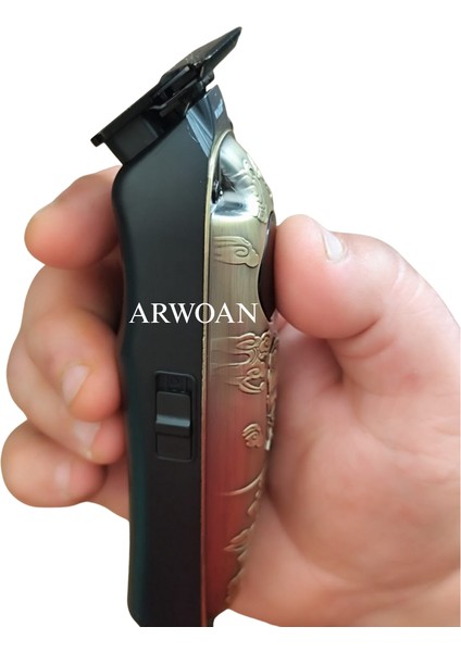 Profesyonel Kablosuz Traş Makinesi LED Ekran, Paslanmaz Çelik Bıçak ve Güçlü Motor Teknolojisi ile Şık Tasarım fırsatları