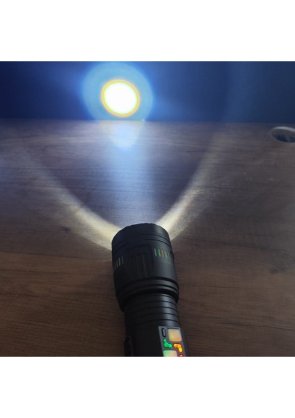 Şarjlı LED El Feneri Seti Güçlü ve Uzun Menzilli Profesyonel El Feneri + 4 Yedek Pil