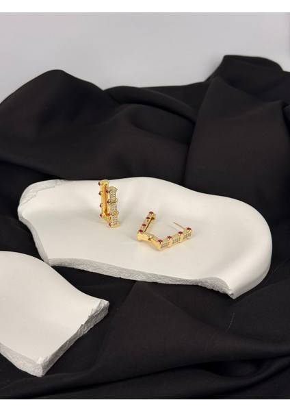 Gold Serenay Model Dikdörtgen Çelik Küpe