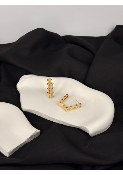 Gold Serenay Model Dikdörtgen Çelik Küpe fiyatları