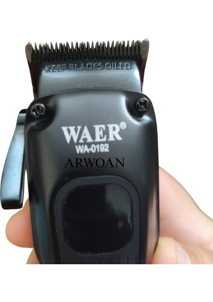 Profesyonel Kablosuz Saç Sakal Traş Makinesi - LED Ekran, 6500 Rpm Hız, Uzun Süreli Kullanım ve Şarj Bilgisi modelleri