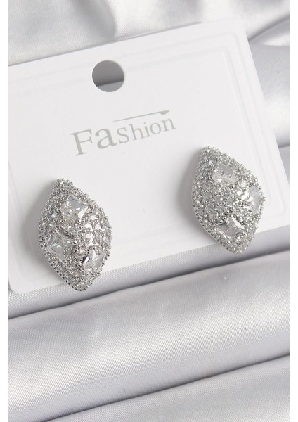 Pirinç Gümüş Renk Zirkon Taş Işlemeli Damla Model Kadın Küpe - PRT3500EB03262