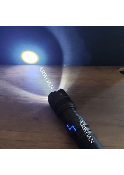 Yüksek Güç Taktik Şarj Edilebilir LED El Feneri Uzun Menzilli Çok Güçlü Fener