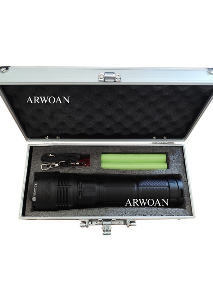 Yüksek Güç Taktik Şarj Edilebilir LED El Feneri Uzun Menzilli Çok Güçlü Fener