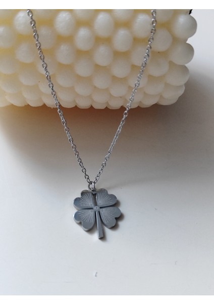 Yonca Kolye Gümüş Renk Paslanmaz Celik indirimleri