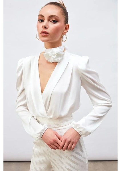 Kruvaze Saten Bodysuit - Ekru fırsatları