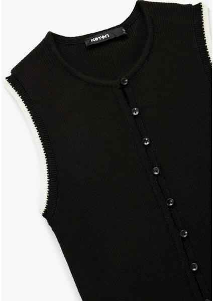 Renk Kontrast Detaylı Düğmeli Bisiklet Yaka Triko Yelek modelleri