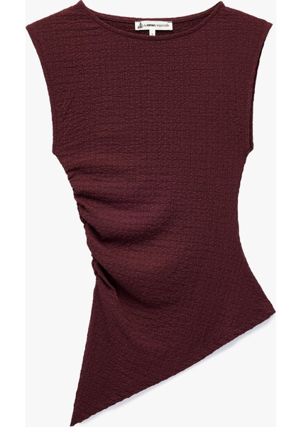 Slim Fit Asimetrik Bisiklet Yaka Bürümcük Kolsuz Tişört modelleri