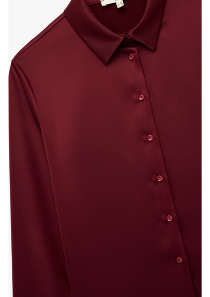 Klasik Yaka Uzun Kollu Düğmeli Saten Gömlek modelleri