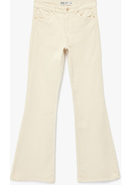 Dar Kesim Düğmeli Cepli Ispanyol Paça Jean Pantolon - Flare Jeans