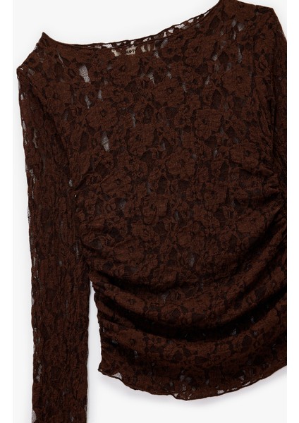 Yarı Transparan Uzun Kollu Kayık Yaka Dantel Bluz modelleri