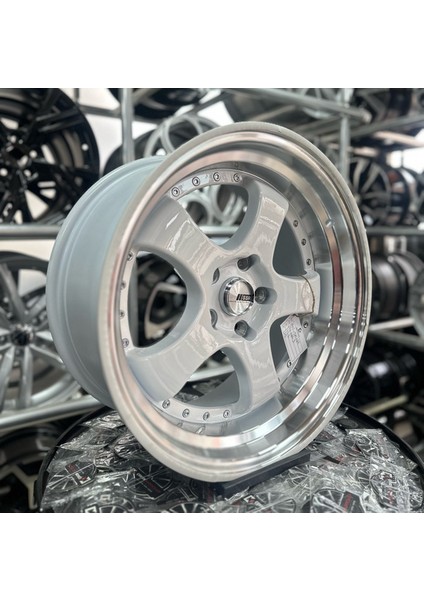 18" 5X114,3 Ssr White Jant Modeli
