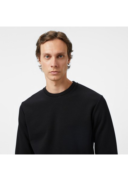Erkek Siyah Classic Fit Sweatshirt K57090T.0TB fırsatları