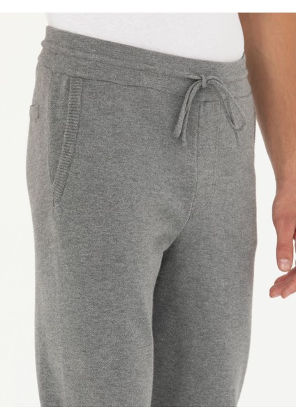 Erkek Açık Gri Jogging Fit Triko Pantolon 50279422-VR001 indirimleri