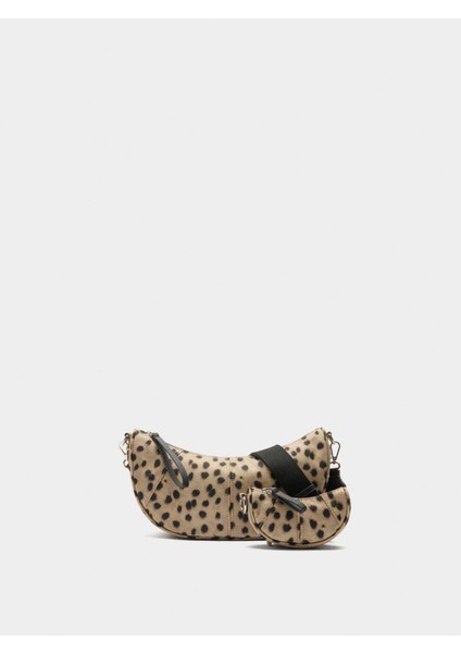 Desenli Kumaş Aksesuarlı Çapraz Çanta fiyatları