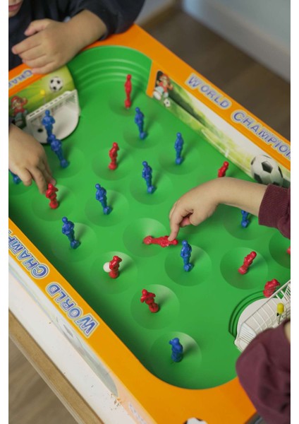 Akçiçek Masaüstü Parmak Futbol Oyunu Futbol Temalı Yaylı Mekanizma Çok Oyunculu Strateji ve Zeka Geliştirici fırsatları