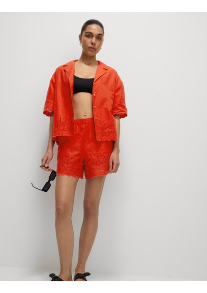 Saf Pamuklu Broderie Yaka Düğmeli Plaj Gömleği