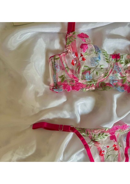 Kadın Fuşya Dantelli Nakışlı Iç Çamaşır Takımı fiyatları