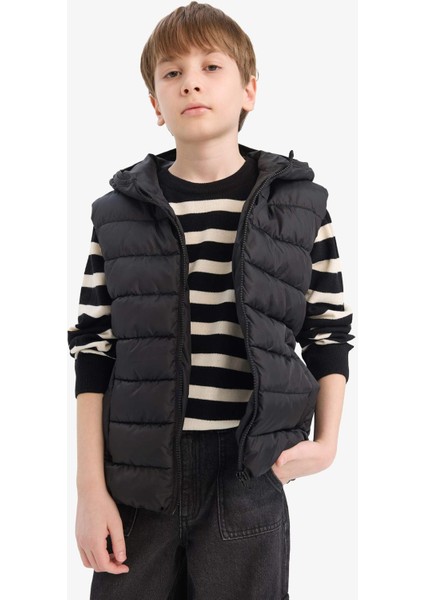 Erkek Çocuk Su Geçirmez Kapüşonlu Fermuarlı Şişme Yelek E7497A825AU fırsatları
