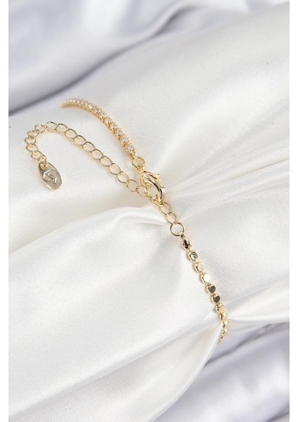 Pirinç Zirkon Taşlı Kalp Model Ezme Zincir Gold Renk Kadın Bileklik - PRT3500EB07996 fiyatları