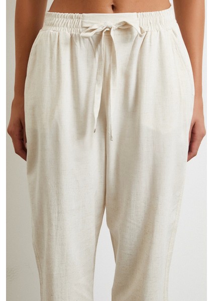 Beli Lastikli Klasik Pantolon Bej fırsatları