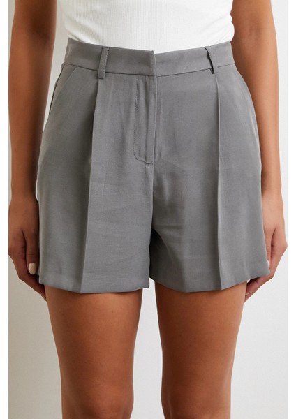 Piliseli Cepli Şort Gri indirimleri