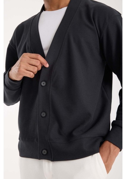 Potter Dokulu Selanik Kumaş Oversize Basic 3 Düğmeli Erkek Hırka - Füme fiyatları