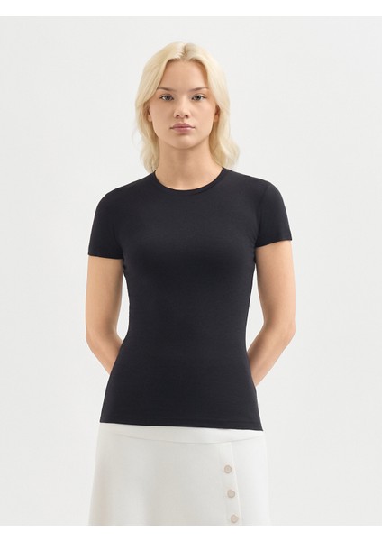 Kadın Regular Fıt Tişört-Siyah