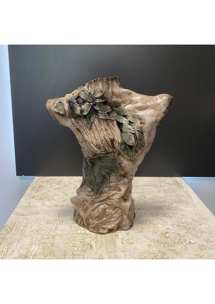 Çiçekli Kadın Tors Heykel