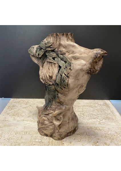 Çiçekli Kadın Tors Heykel fiyatları