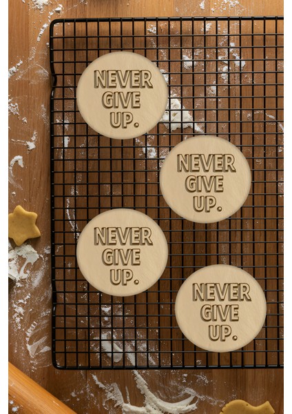 Never Give Up Kurabiye Kalıbı, Hamur Şekillendirici, Bisküvi Kalıbı, Kolay Kesim Ucu fiyatları