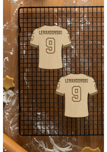 Futbolcu Forma Kurabiye Kalıbı, Hamur Şekillendirici, Bisküvi Kalıbı, Kolay Kesim Ucu fiyatları