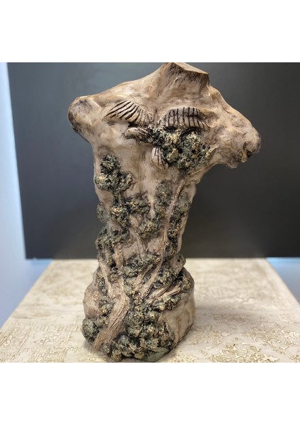 Göğsü Kartallı Erkek Tors Heykel fiyatları