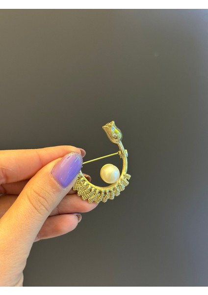 Inci Boncuklu Laleli Kadın Broş Yaka Iğnesi 4x3 cm