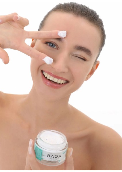 C Vitamini ve Peptidli Botoks Etkili Nemlendirici Krem 50 ml Hassas Ciltler Gözenek Sıkılaştırıcı