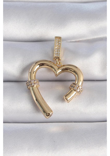 Pirinç Gold Renk Zirkon Taş Detaylı Kalp Figür Ajda Charm - PRT3500EB02678