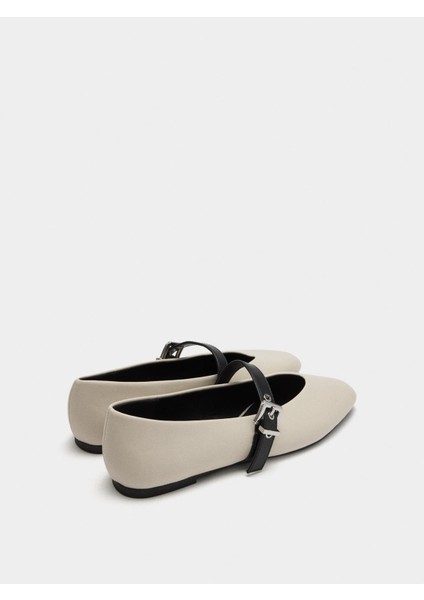 Iki Renkli Bantlı Babet fırsatları