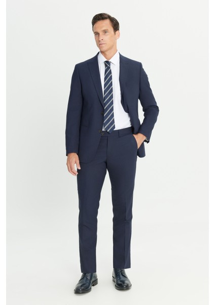 Su Geçirmez Ekstra Slim Fit Kırlangıç Yaka Yünlü Nano Takım Elbise modelleri